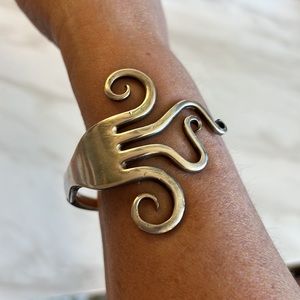 TT & Co bangle